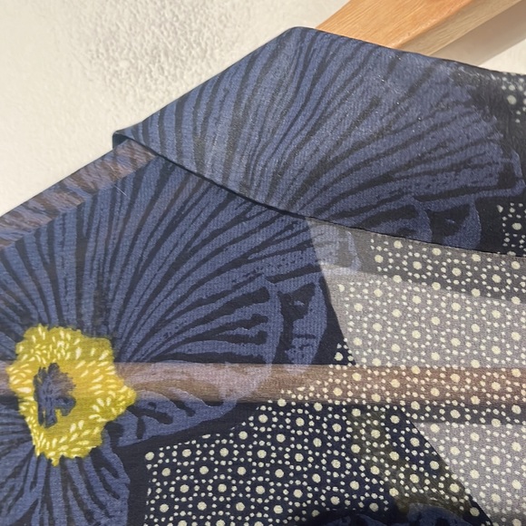 Rokoko by Daz sheer poppy print blouse - size small - Picture 9 of 12